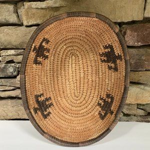VTG Coiled Seagrass Basket Oval Man Design Boho Decor Wall Art Tan Brown Storage